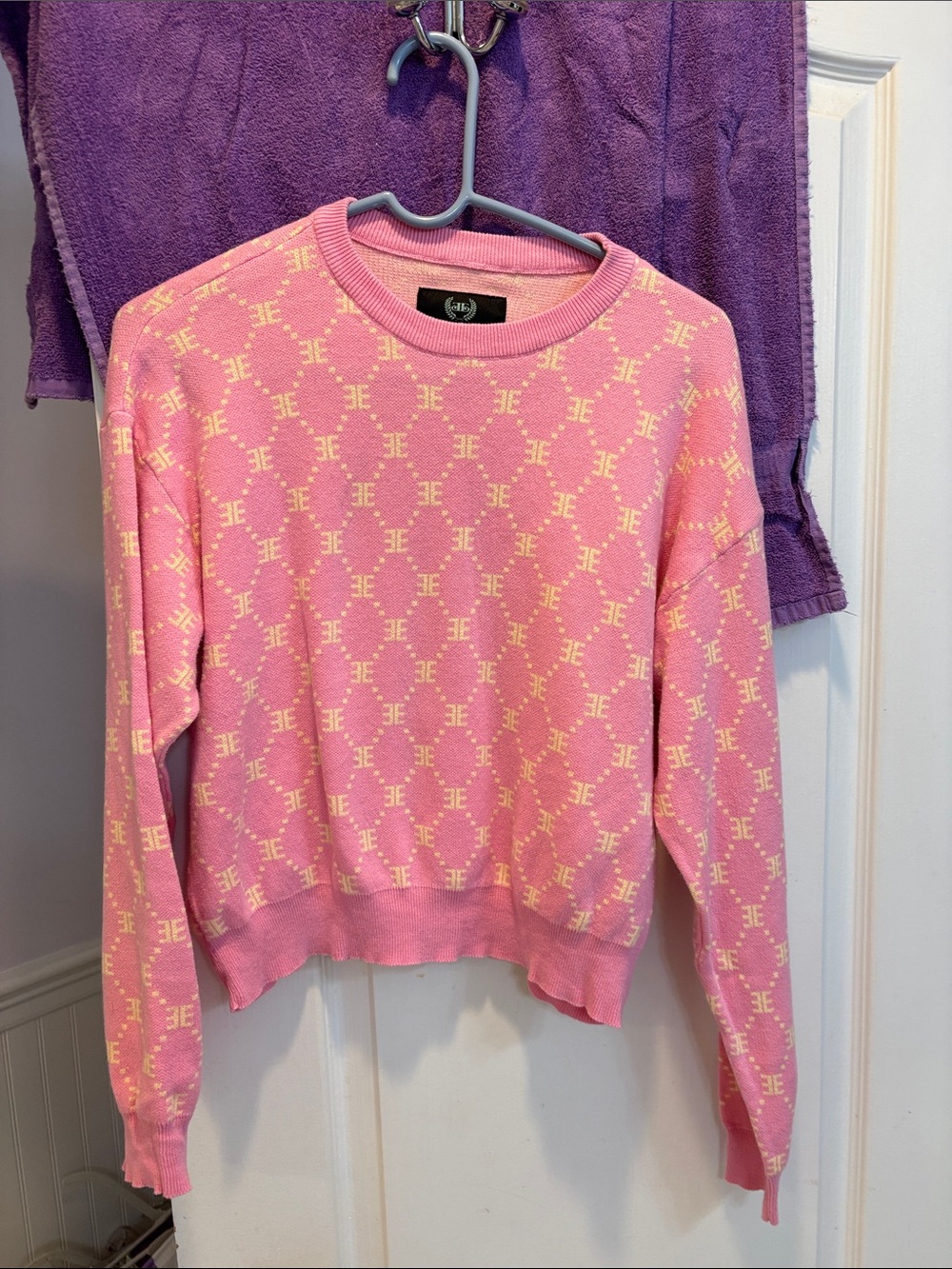 Women’s Pink Patterned Crewneck Sweater